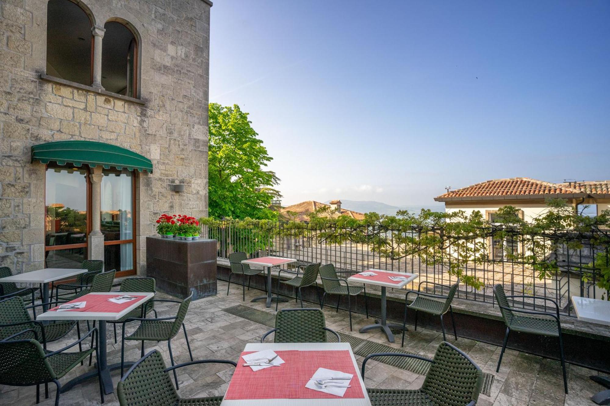 Hotel Cesare San Marino Esterno foto