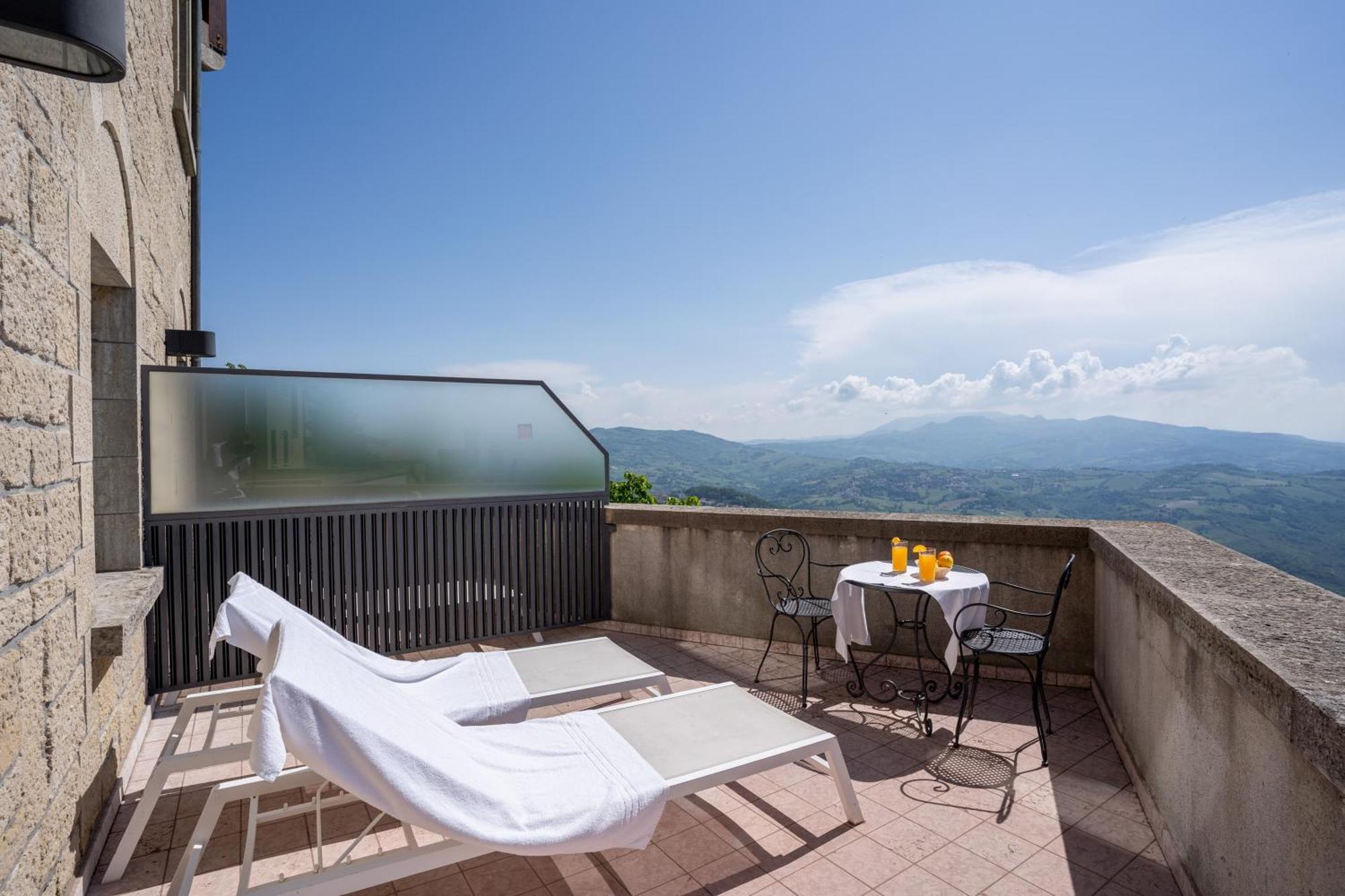 Hotel Cesare San Marino Esterno foto