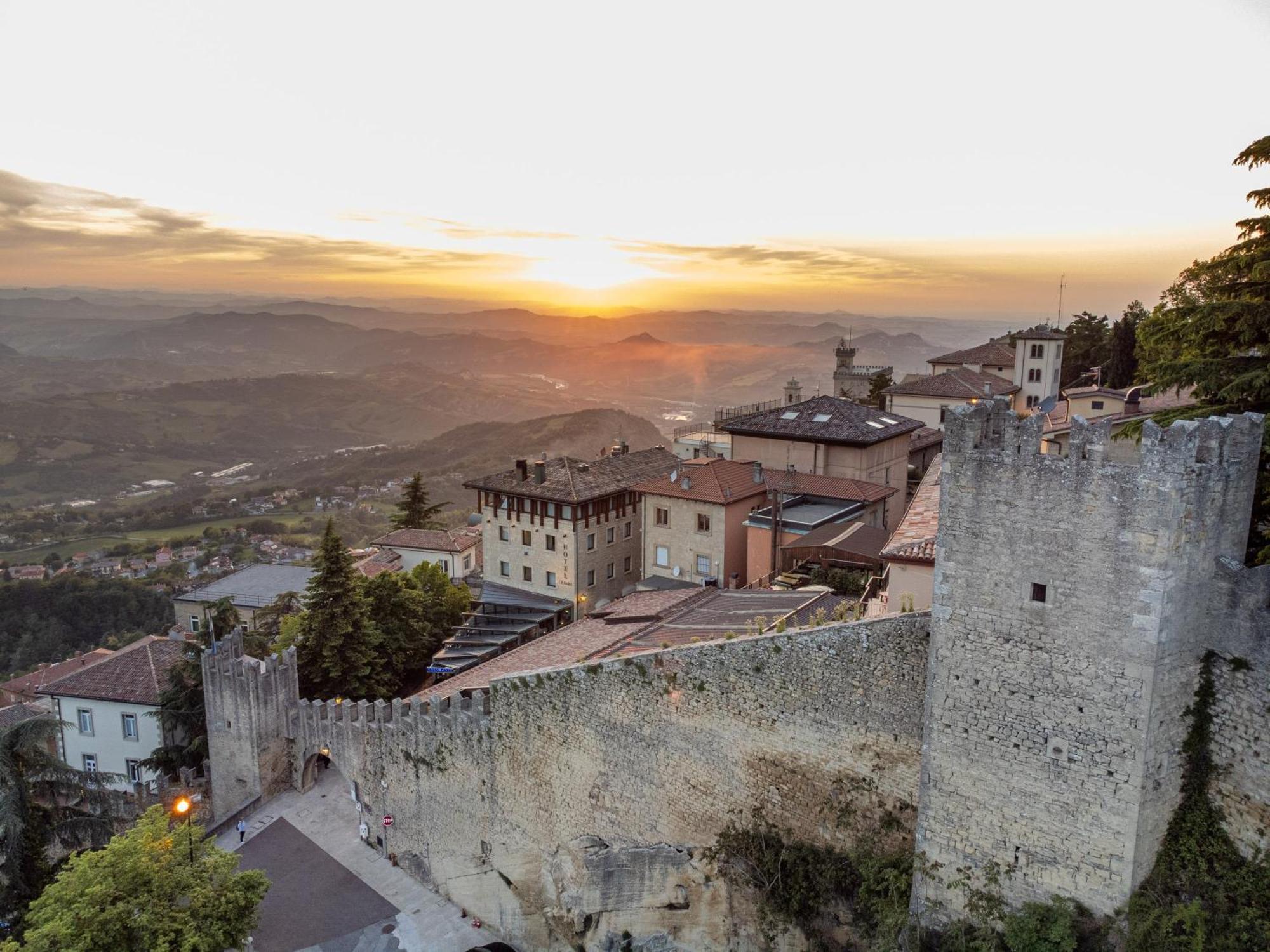 Hotel Cesare San Marino Esterno foto